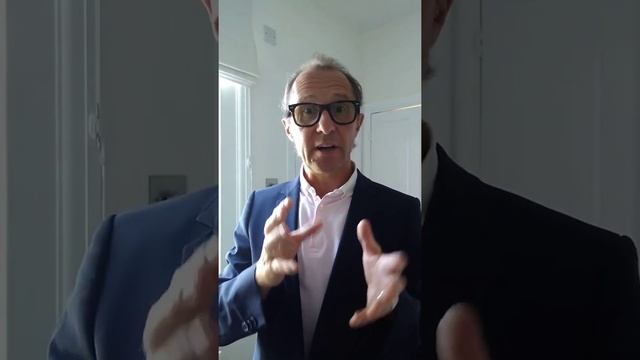 Democracy, referendums and autocrats - Lecture 2 смотреть онлайн
