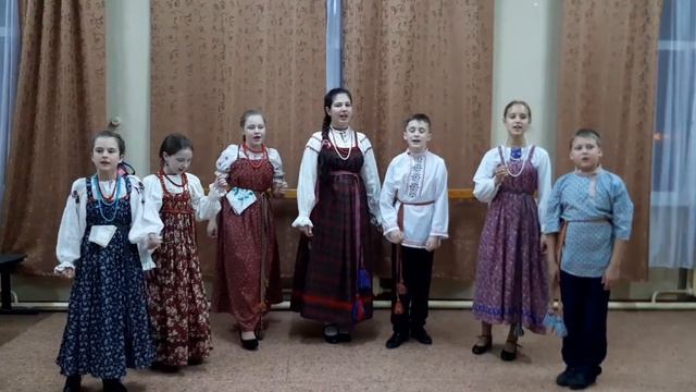 Фольклорный ансамбль "Цветень"(5 класс) смотреть онлайн