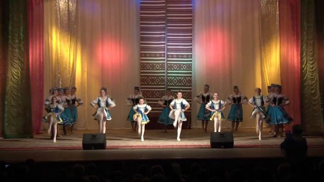образцовый ансамбль танца "Лянок" - "Витебская плясовая" смотреть онлайн