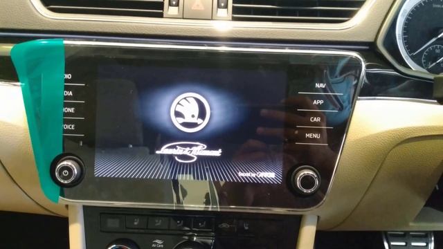 Skoda Superb | First Look Video in Malayalam смотреть онлайн