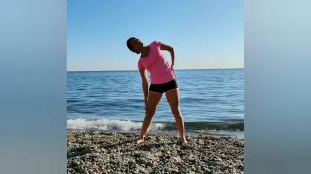 «Бодрое утро!». Онлайн-зарядка с Юлией Перовой смотреть онлайн