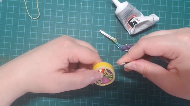 D.I.Y. Trivial Pursuit Jewelry Tutorial - Elaborate & Easy Project Ideas смотреть онлайн