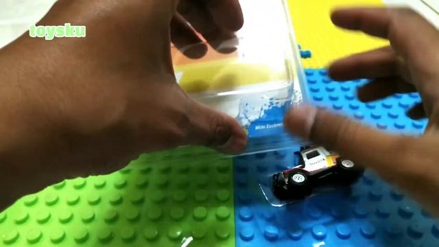 Unboxing Diecast Keren Johnny Lightning 1980 Toyota Land Cruiser seri TRD смотреть онлайн