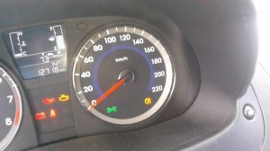 Видео: Включение противотуманных фар в Автомобиле Хендай