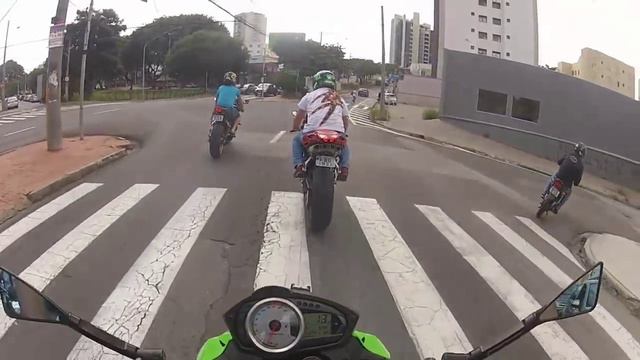 ESSE TAL DE MOTA - Z GREEN CARBON - NUM ROLÊ COM MV AGUSTA,FIRE BLADE E HORNET. смотреть онлайн