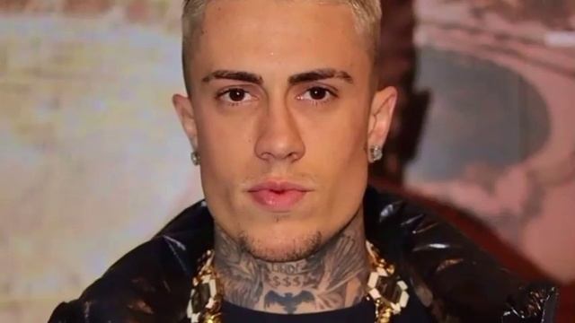 Acabou de acontecer Carro de MC Daniel envolvido em batida com Romário смотреть онлайн