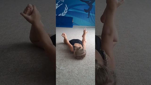 разминка перед тренировкой #художественнаягимнастика смотреть онлайн