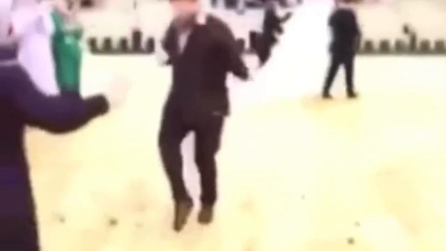 Рамзан Кадыров и Медни Кадырова , танцуют лезгинку 2020 смотреть онлайн