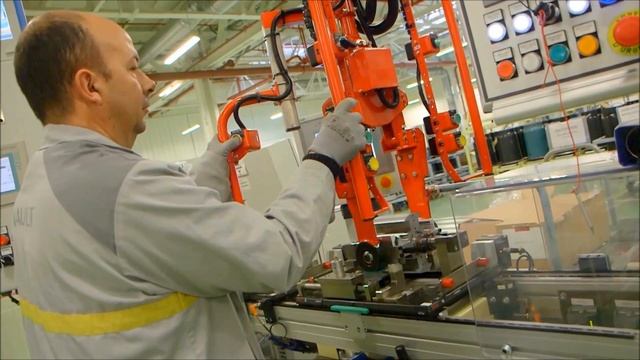 CAR FACTORY : 2018 RENAULT ELECTRIC MOTOR MANUFACTORING l Renault Cléon plant смотреть онлайн