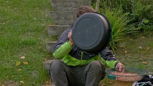 Как заморозить опарыша для рыбалки