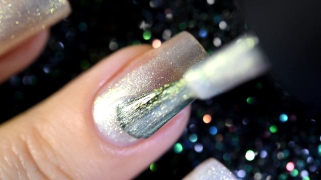 Лак MASURA Двое на Пустынном Пляже 1473? смотреть онлайн