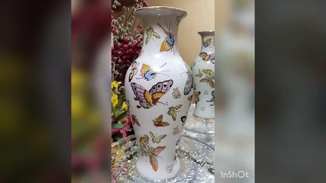 Фарфоровая ваза. Китай ХХ век. смотреть онлайн
