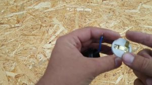 ПОДКЛЮЧЕНИЕ  ПАТРОНА К ПРОВОДУ ЛАМПОЧКИ ???