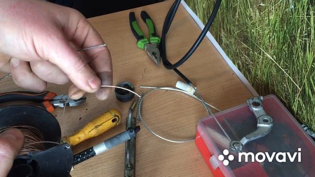 КАК ЗАПАЯТЬ ТРОС .БОБЫШКИ ДЛЯ МОТО ТРОСА. смотреть онлайн