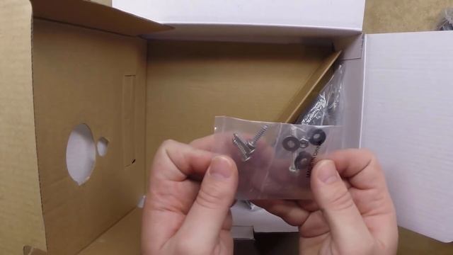 Raymarine Dragonfly 4 Pro Fishfinder Unboxing смотреть онлайн