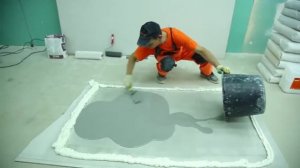 Приготовление раствора. Заливка самовыравнивающегося наливного пола