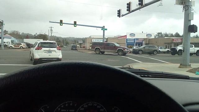 sirens everyday.. ? waiting I mile south hwy 101 to git me..debunked this one pretty good. смотреть онлайн