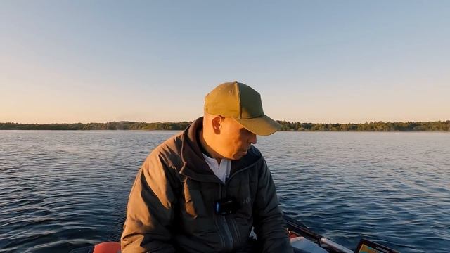 Как поймать крупного окуня, если не сработает закон подлости смотреть онлайн