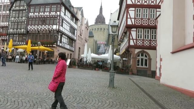 ГУЛЯЕМ ПО ФРАНКФУРТУ (книжные магазины, заточение в башнях и др.) смотреть онлайн