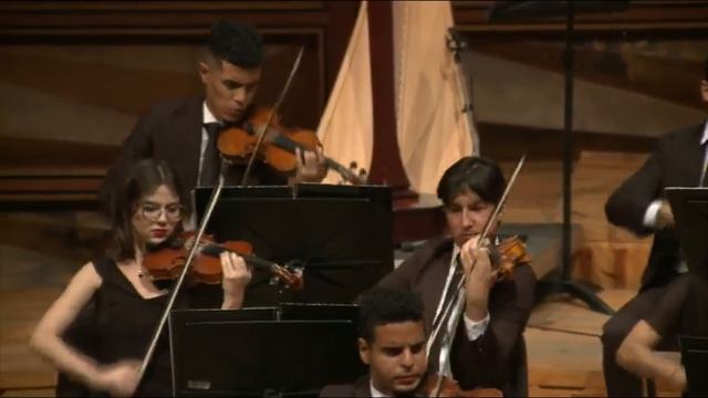 SINFONIA 5 TCHAIKOVSKY ORQUESTA JUAN JOSE LANDAETA / EDDY MARCANO смотреть онлайн