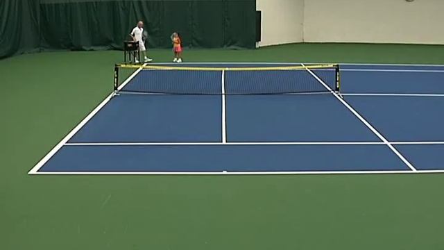 Youth Tennis - Ages 7 & 8: Six Serve Options смотреть онлайн