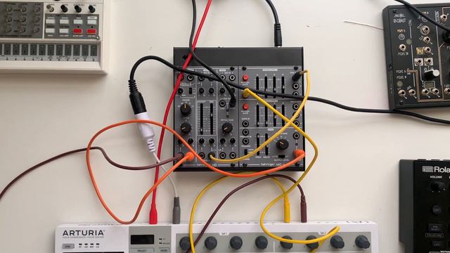 I Built My First Minimal Eurorack Modular Synth смотреть онлайн