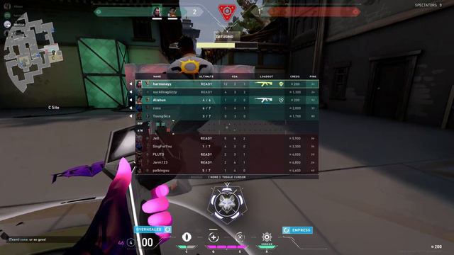 alison clutched the round смотреть онлайн