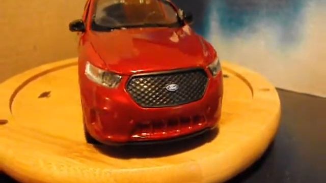 1/24 POLICE Burgundy unmarked ford with leds смотреть онлайн