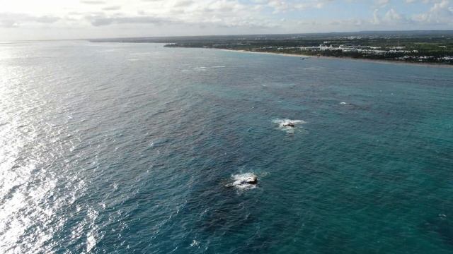 ?? Russian sunken ship in Dominican Republic (Punta Cana) [4k drone Mavic 2 Zoom] смотреть онлайн