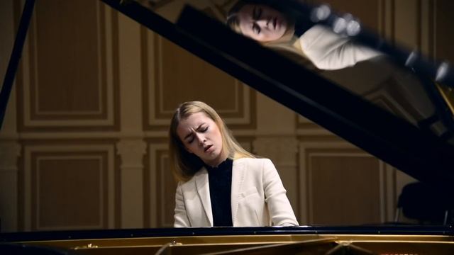 F.Mendelssohn – Variations sérieuses Op.54- Anastasia Makhamendrikova смотреть онлайн