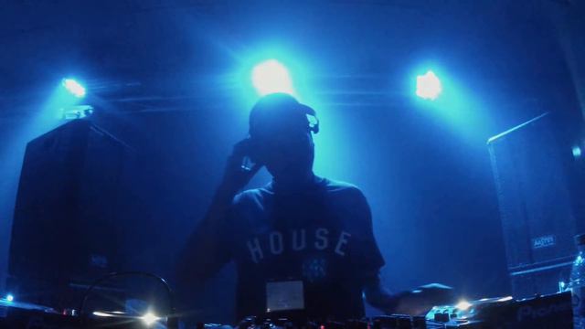 SETH TROXLER, EL TXEF A , Guggenheim, Bilbao 012 смотреть онлайн