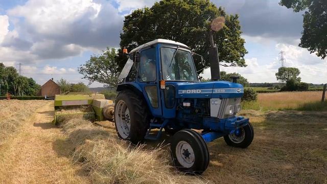 Ford 6610 Baling Hay With Claas Markant 65