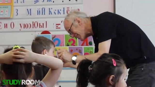 Уроки английского для детей в Studyroom смотреть онлайн