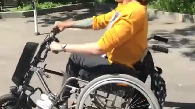 UNA WHEEL Электроприставка к инвалидной коляске Тест драйв и доставка по России и стран СНГ смотреть онлайн