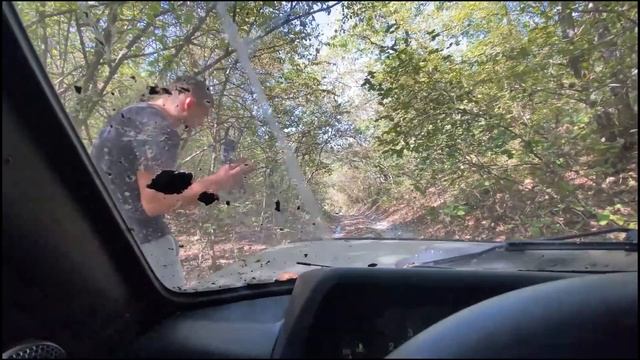 OFF ROAD 23 НИВА Бронто 4х4, пробили багажник насквозь, готовим солянку на костре. смотреть онлайн