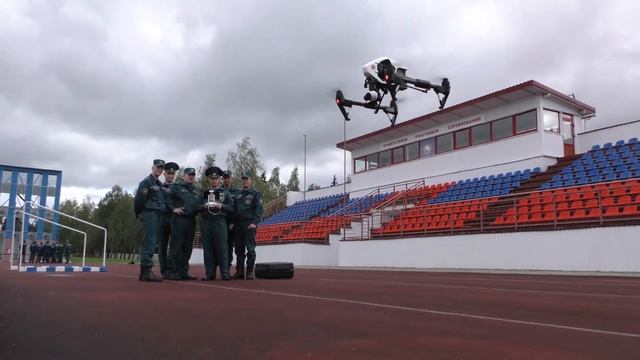 Специалисты МЧС прошли подготовку по применению беспилотных летательных аппаратов при ликвидации ЧС смотреть онлайн