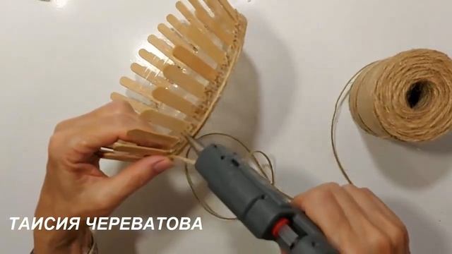 РАЗРЕЗАЮ ПОПОЛАМ деревянные палочки) и делаю ОБАЛДЕННУЮ ПРЕЛЕСТЬ своими руками diy идеи дома (пасха смотреть онлайн