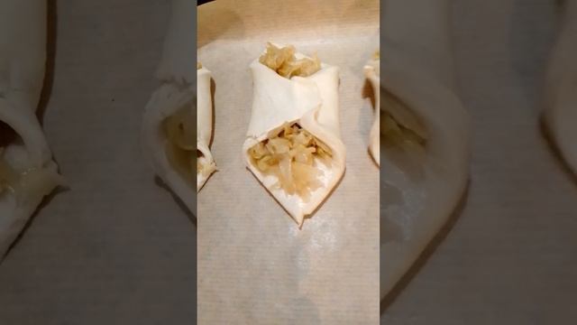 #слойки со свежей капустой#пирожки #завтрак # смотреть онлайн