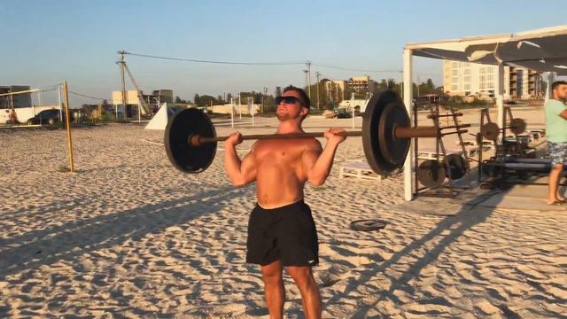 Железный порт, тренировка на пляже The Box смотреть онлайн