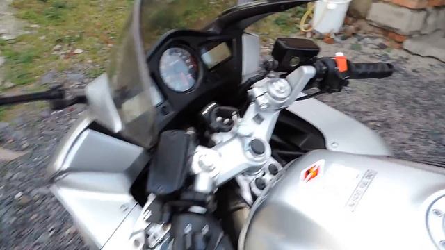 Honda CBR 1000RR(SC57) i VFR 800fi(RC46) смотреть онлайн