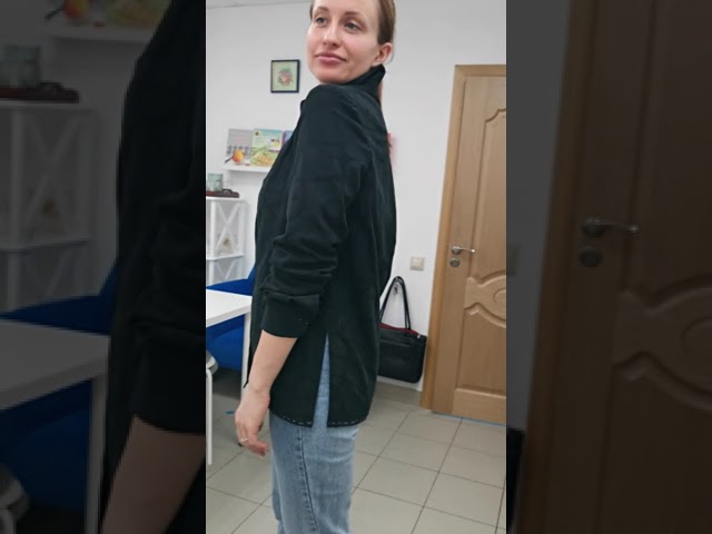 Рубашка на кокетке примерка. Кройка и шитье с Галиной Коломейко #shorts #shorts смотреть онлайн