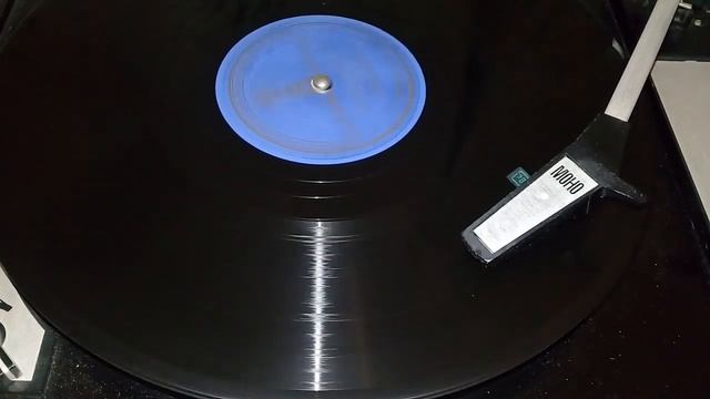 Былое увлеченье (Tango) - Клавдия Шульженко и Джаз оркестр 1945 г 78 об/мин смотреть онлайн