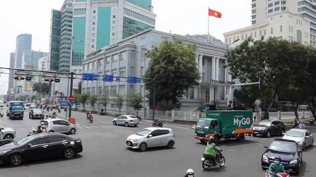 LIBURAN DI HO CHI MINH CITY VIETNAM смотреть онлайн
