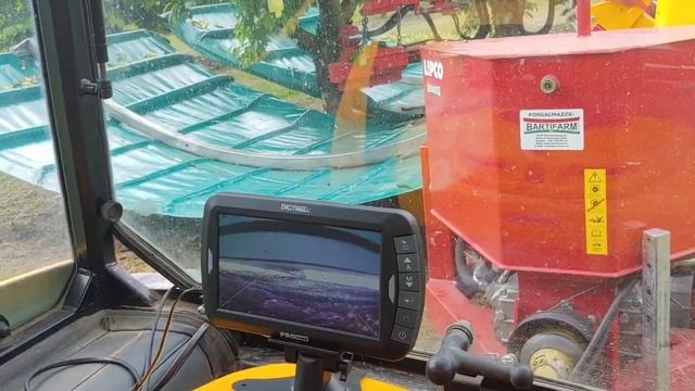 Удивительные приспособления. Механизация сбора урожая орехов, яблок, черешни, вишни, сливы. смотреть онлайн