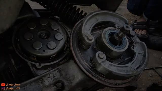 Servis Pompa Oli Samping Vespa Excel смотреть онлайн