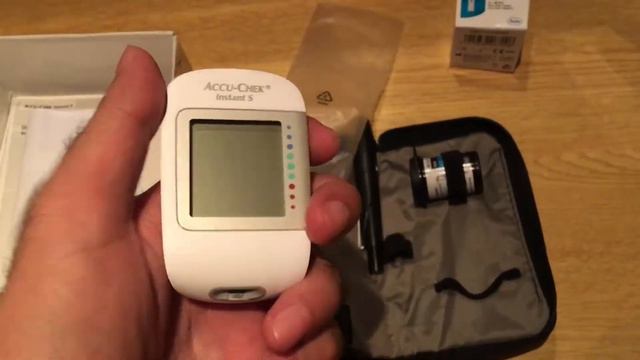 Accu Chek Instant S review in Urdu/Hindi смотреть онлайн