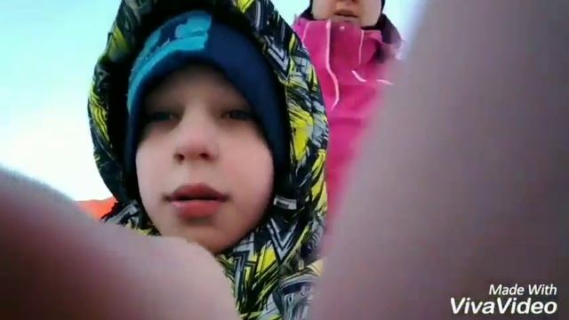 Катаемся на бубликах на горе Теплая смотреть онлайн