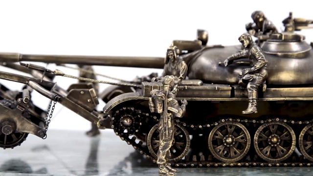 Диорама "Танк Т-54 КМТ-5" 1/35 смотреть онлайн