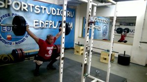 Рывок с виса - замедленная съемка. Спортстудия Г. Зобача