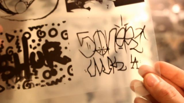 Throwback Transparancy and Graffiti Drawings смотреть онлайн